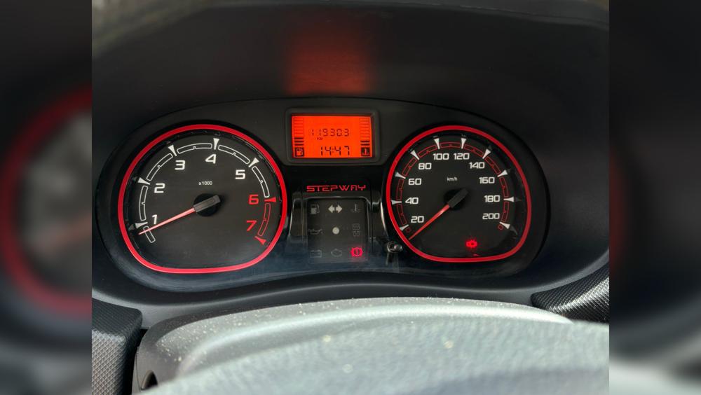 57431