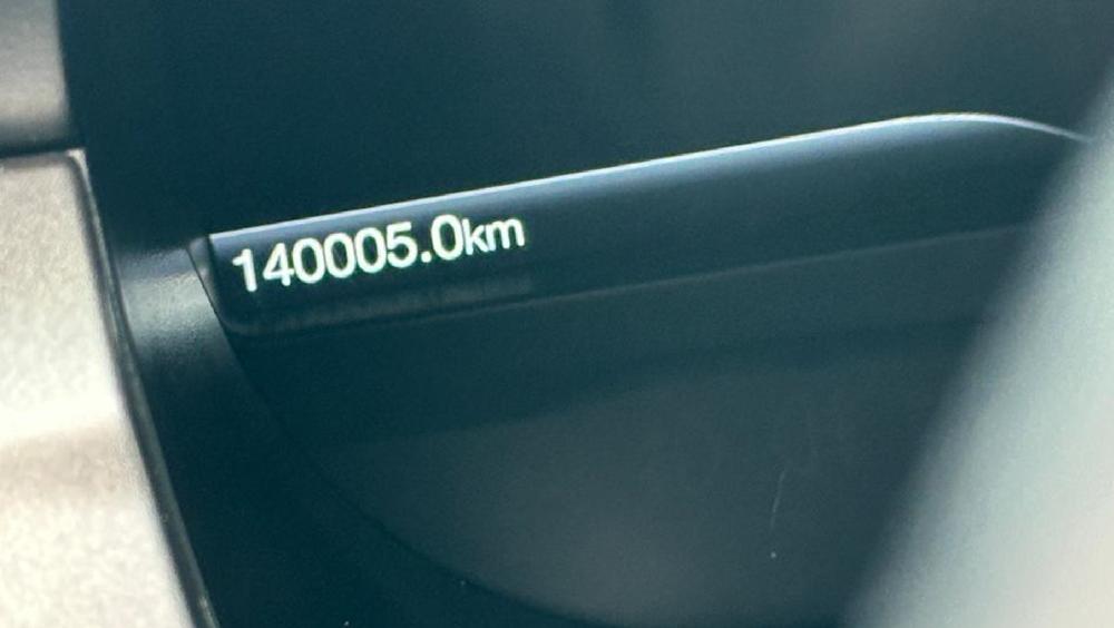 58929
